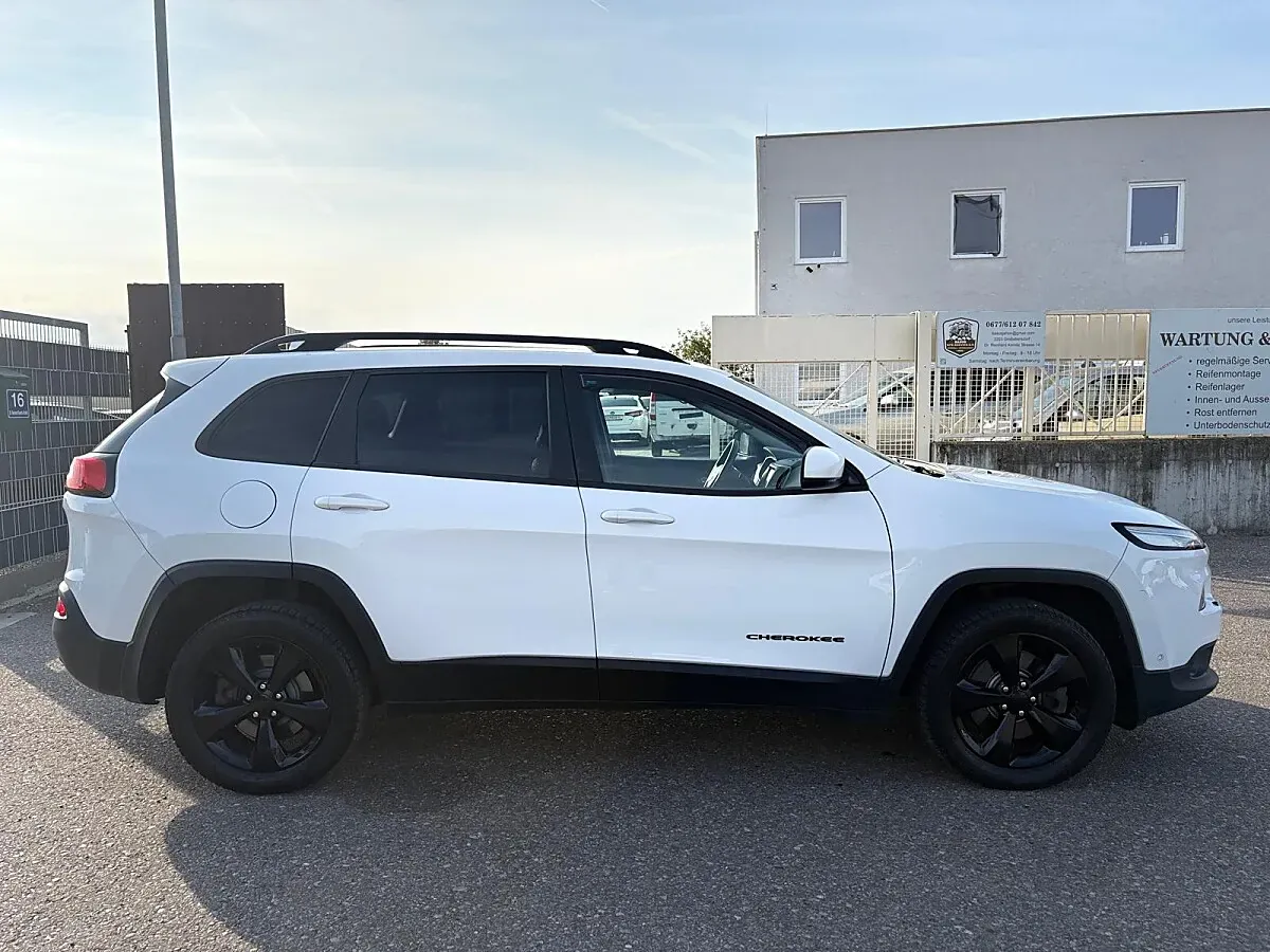 Jeep Cherokee 2016 photo 2