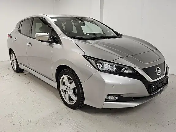 Nissan Leaf 2021 photo 3