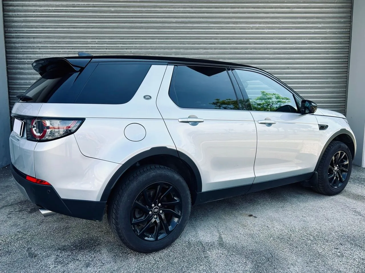 Land Rover Discovery Sport 2019 photo 4