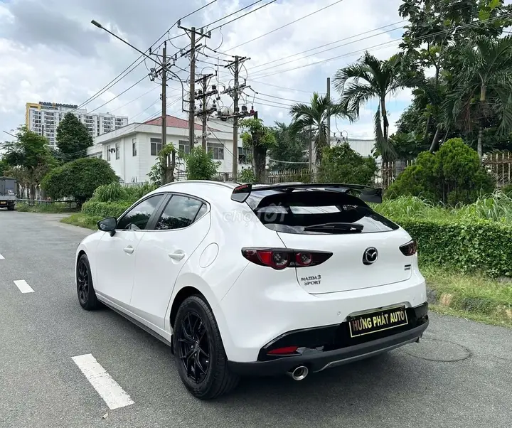 Mazda 3 2022 photo 4