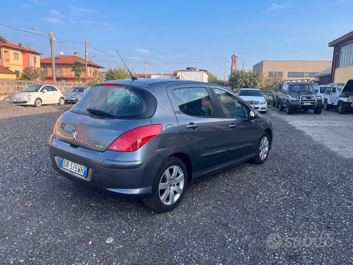 Peugeot 308 2008 photo 3