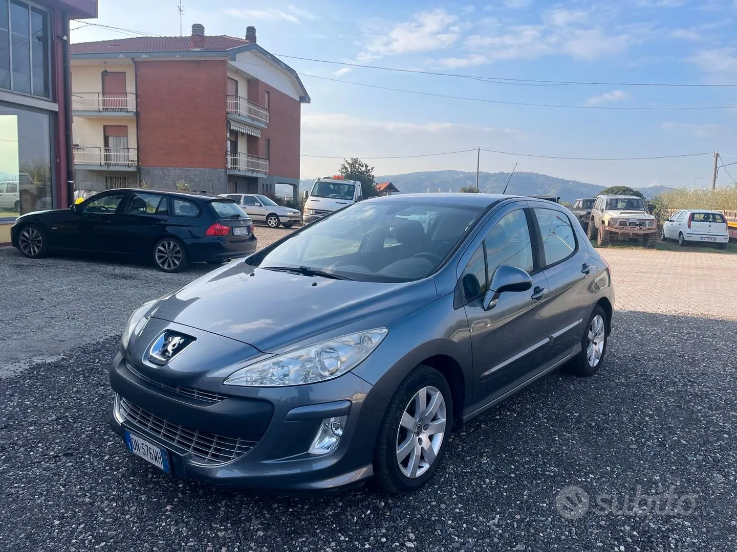 Peugeot 308 2008 photo 2