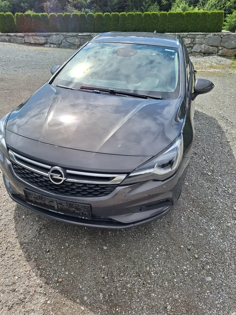 Opel Astra 2016 photo 2
