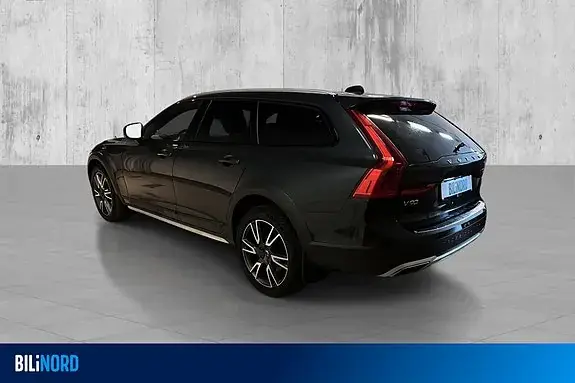 Volvo V90 Cross Country 2017 photo 4