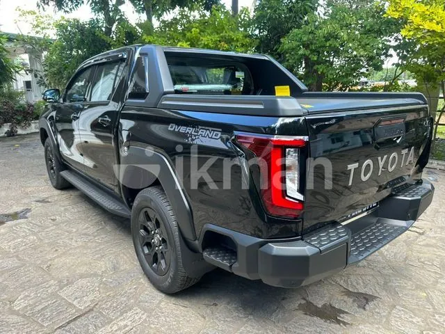 Toyota Hilux 2026 photo 4