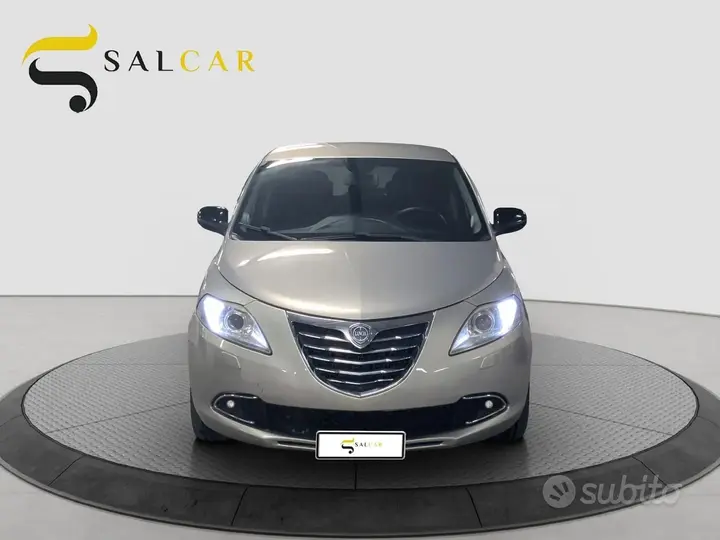 Lancia Ypsilon 2012 photo 2