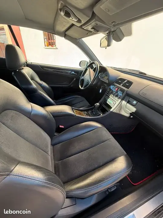 Mercedes-Benz Classe Clk 2002 photo 3