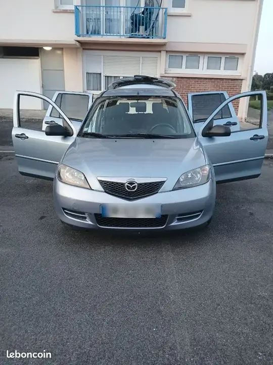 Mazda 2