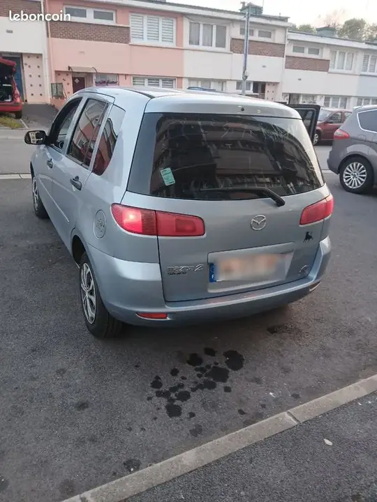 Mazda 2 2005 photo 2