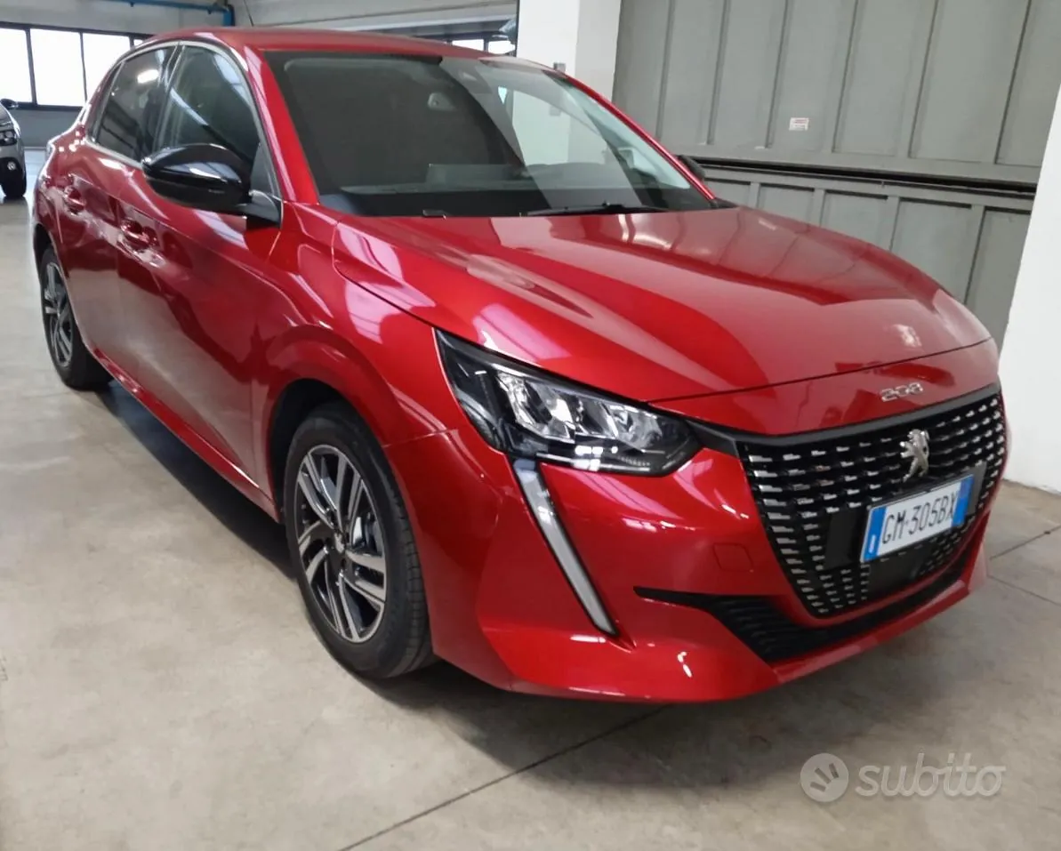 Peugeot 208