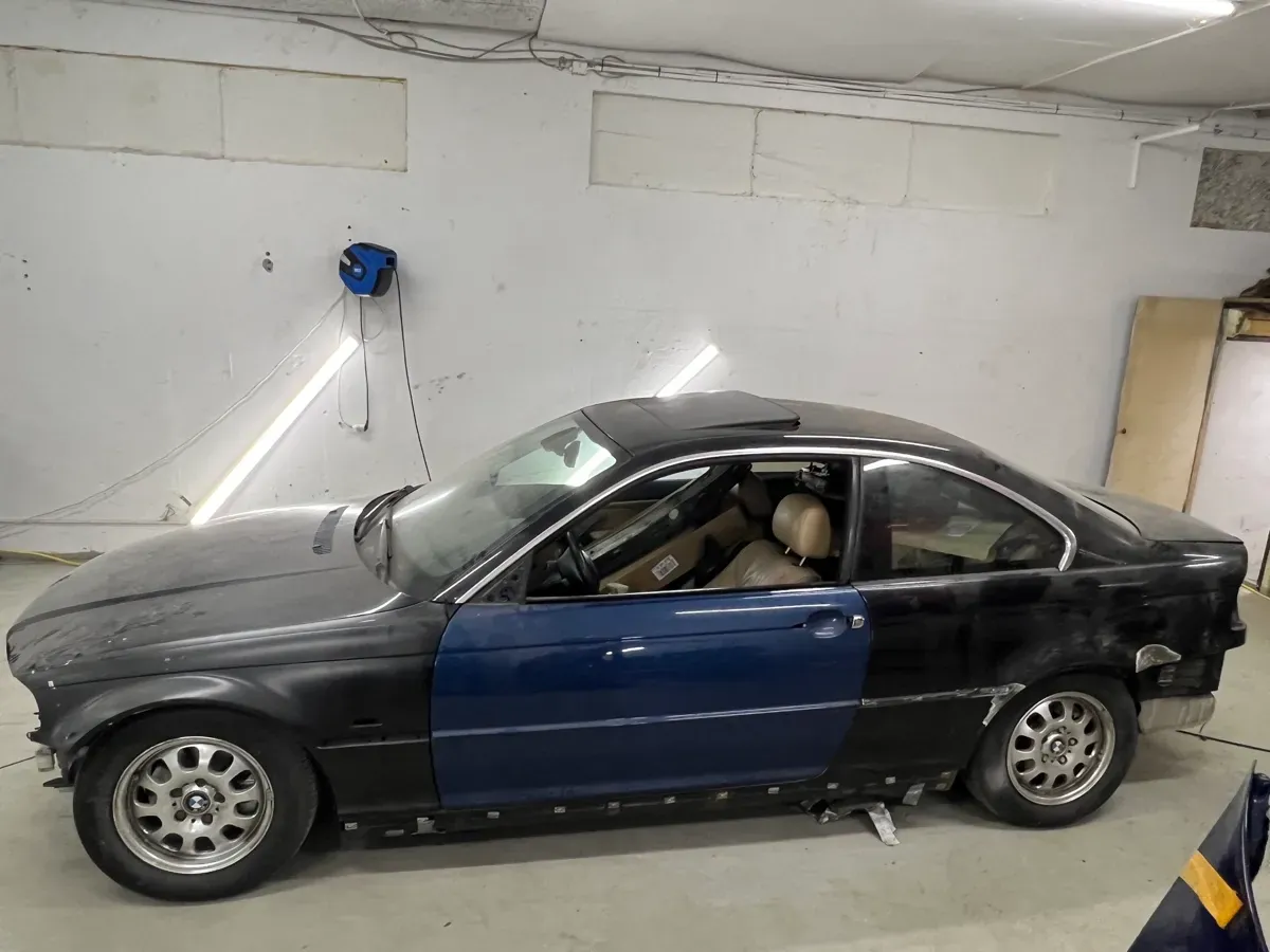 BMW 3 Series 2000 photo 2