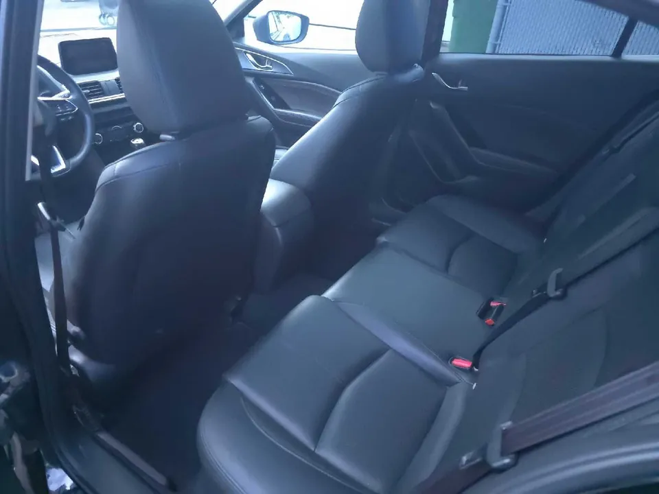 Mazda 3 2017 photo 3