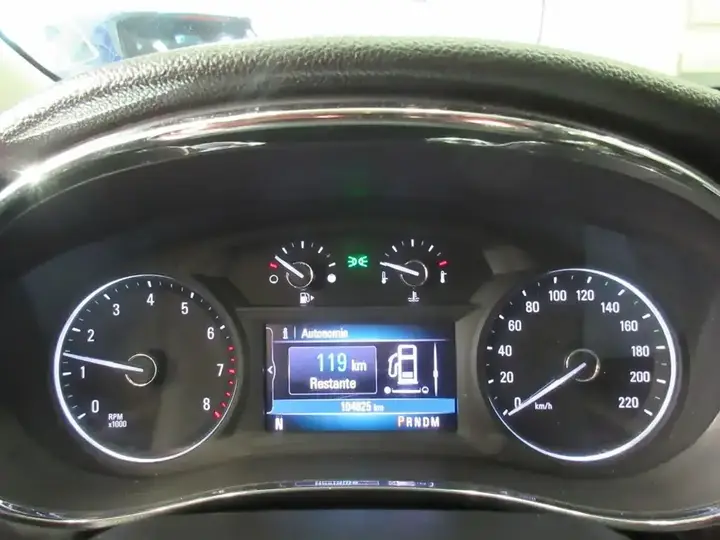 Buick Encore 2019 photo 2