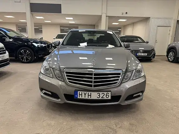 Mercedes-Benz E-Class 2010 photo 2