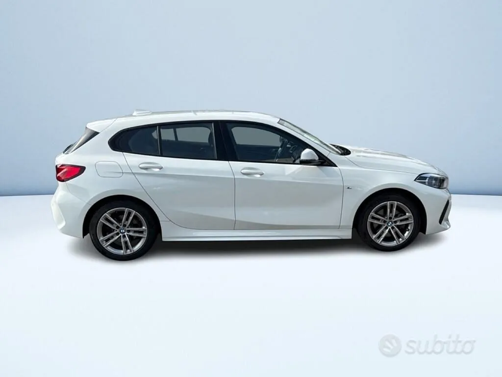 BMW 1 Series 2022 photo 5