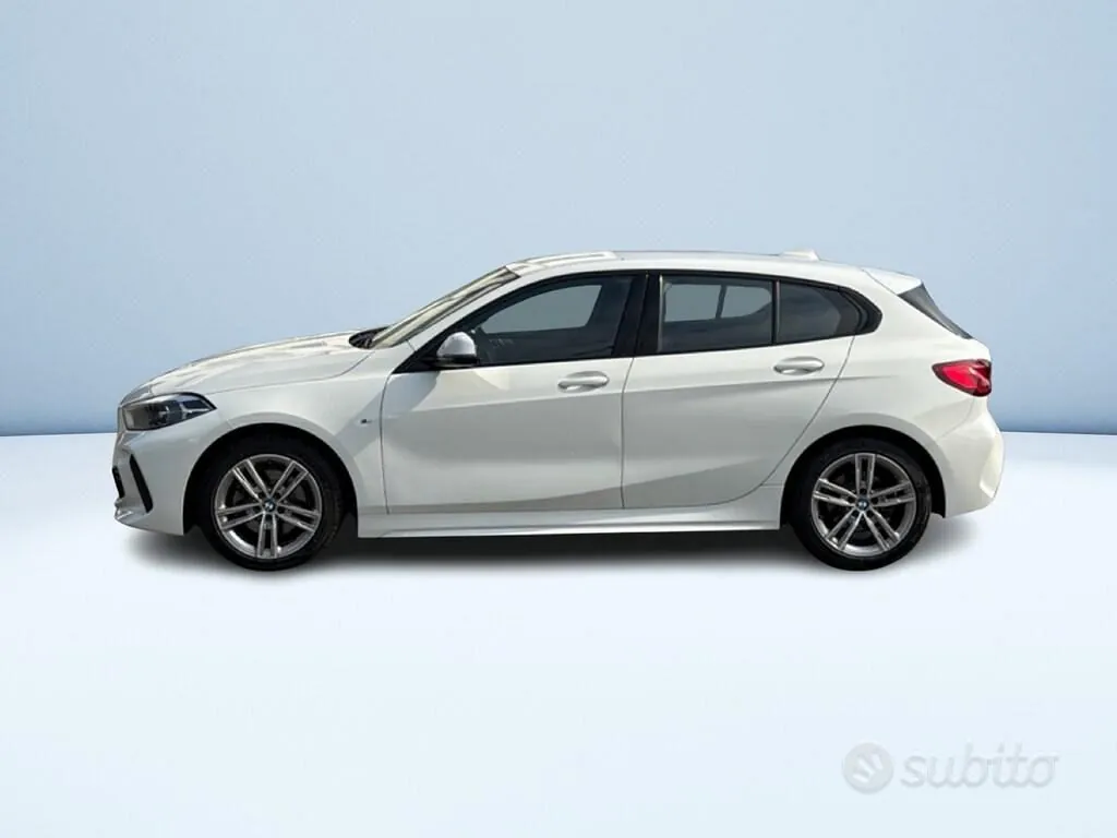 BMW 1 Series 2022 photo 4