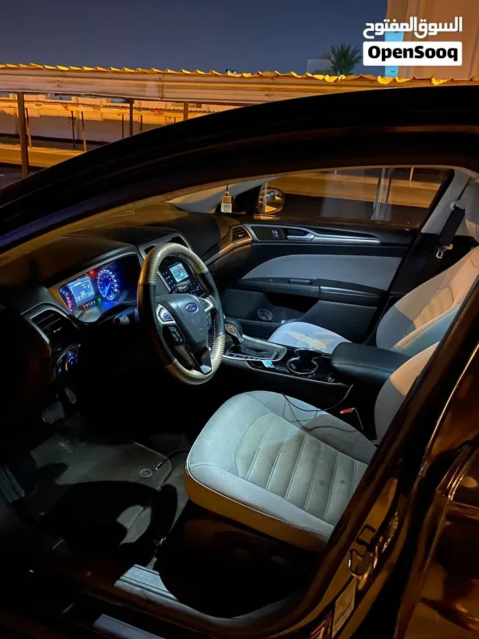 Ford Fusion 2014 photo 2