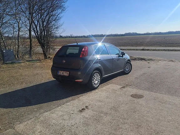 Fiat Punto 2016 photo 4