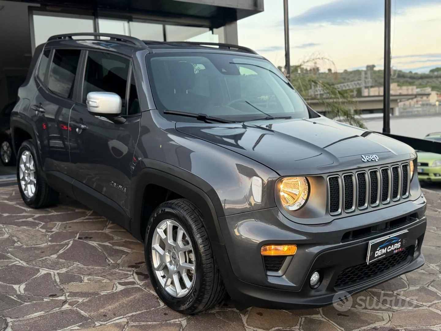 Jeep Renegade 2022 photo 2