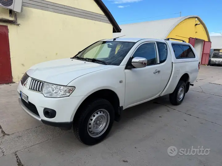 Mitsubishi L200