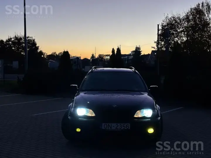 BMW 320 2002 photo 2