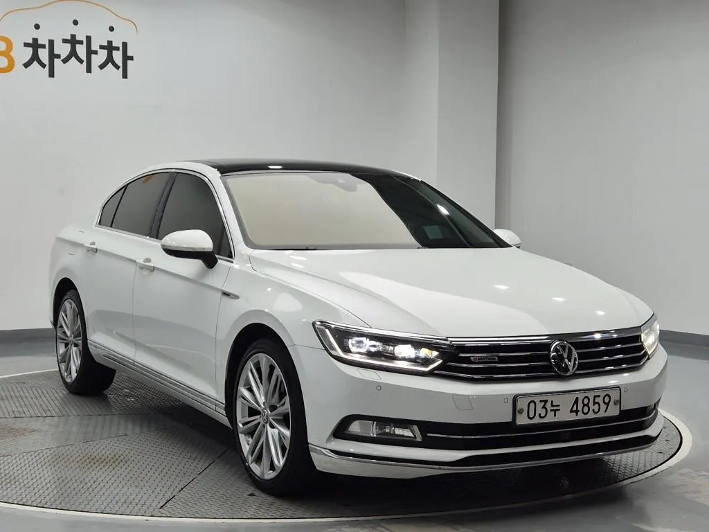 Volkswagen Passat 2018 photo 4