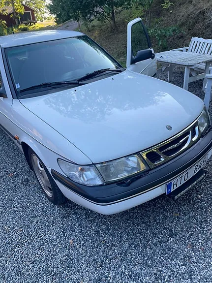 Saab 900 1997 photo 2