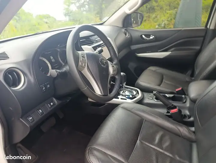 Nissan Navara 2017 photo 3
