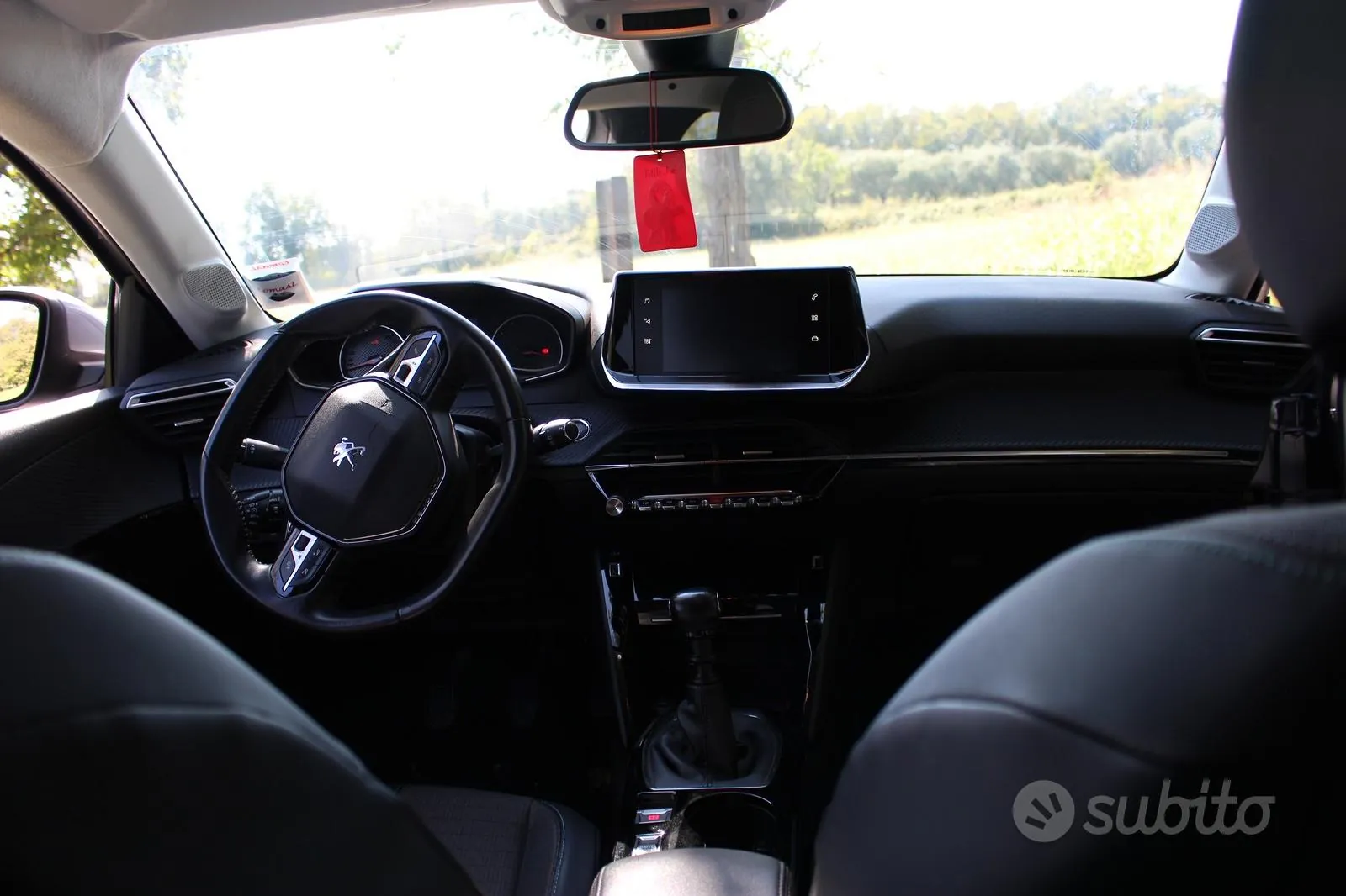 Peugeot 208 2020 photo 5