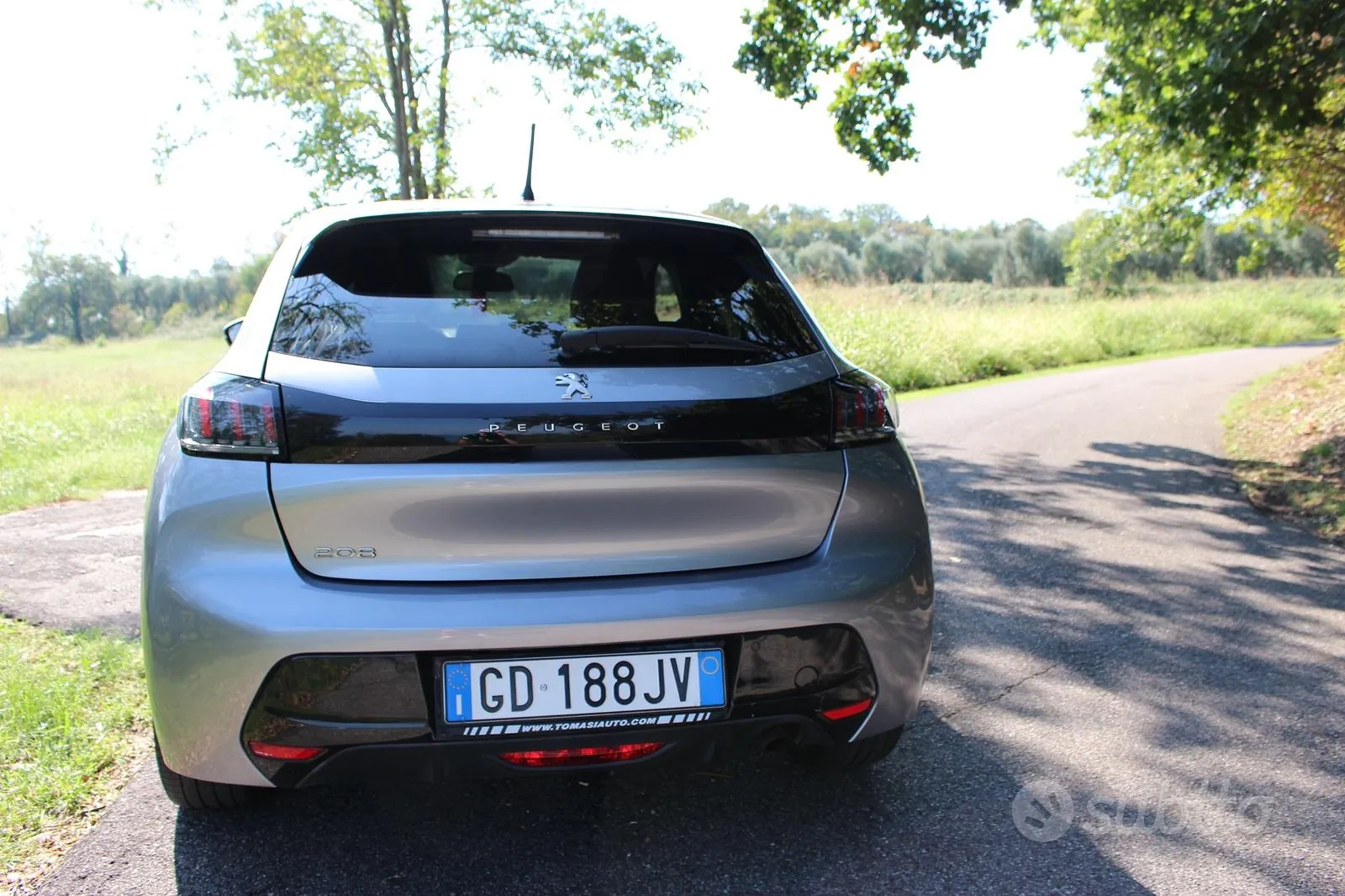 Peugeot 208 2020 photo 2