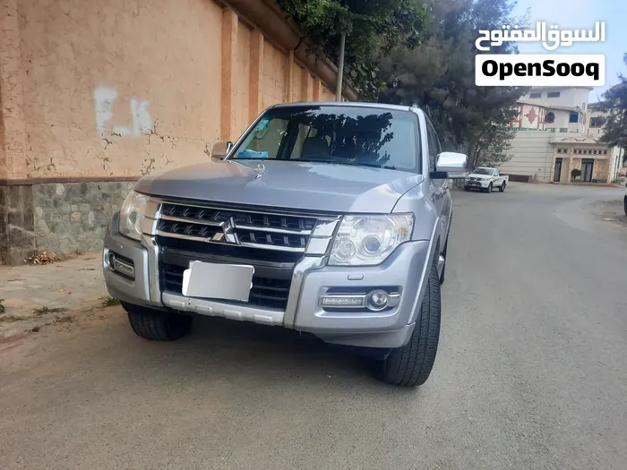 Mitsubishi Pajero 2017 photo 3