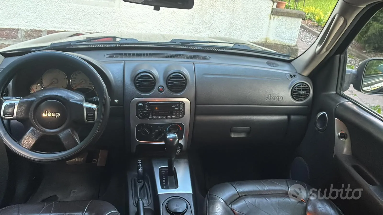 Jeep Cherokee 2001 photo 4