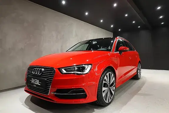 Audi A3 2015 photo 3