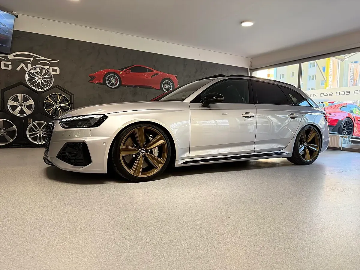Audi A4 2022 photo 3