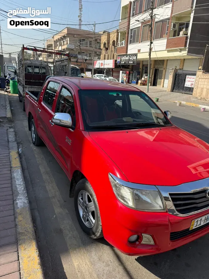 Toyota Hilux 2014 photo 2