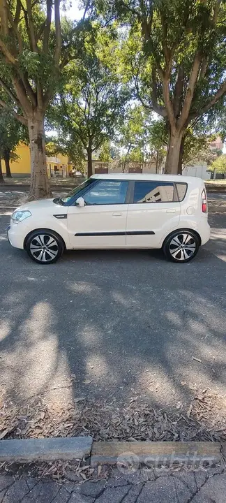 Kia Soul 2009 photo 2