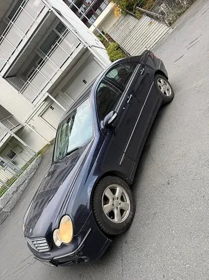 Mercedes-Benz C 200 D