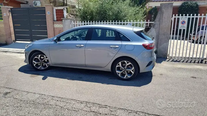 Kia Ceed 2022 photo 4