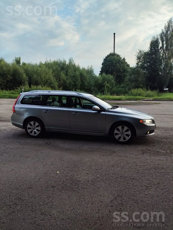 Volvo V70 2008 photo 5