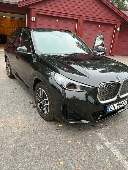 BMW Ix1 2025 photo 4