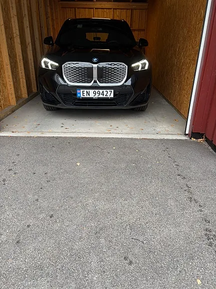 BMW Ix1 2025 photo 2