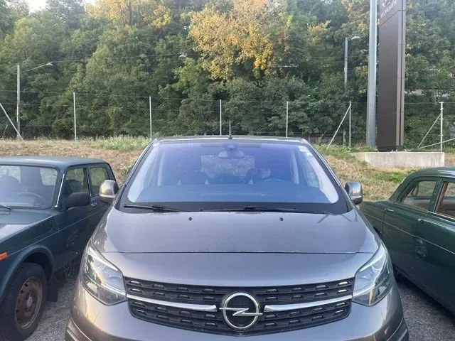 Opel Zafira 2019 photo 2