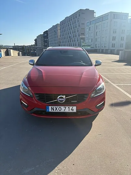 Volvo V60 2014 photo 2