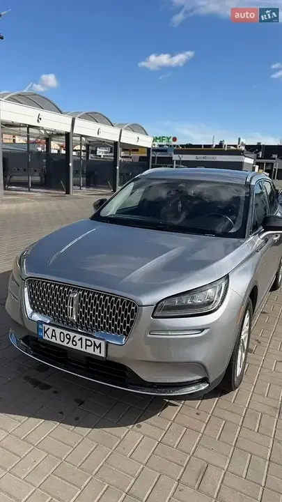 Lincoln Corsair 2022 photo 2