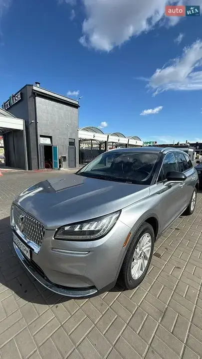 Lincoln Corsair