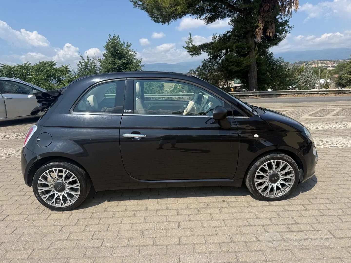 Fiat 500 Cabrio 2012 photo 4