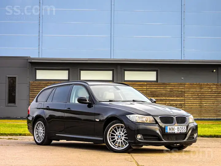 BMW 318D 2010 photo 3