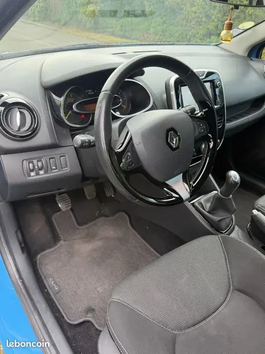 Renault Clio 2015 photo 3