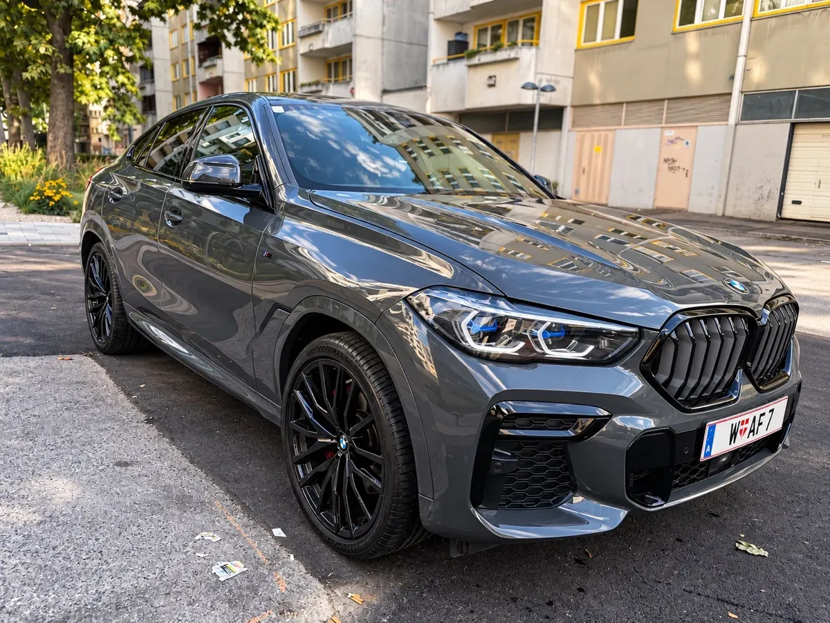 BMW X6 2023 photo 2
