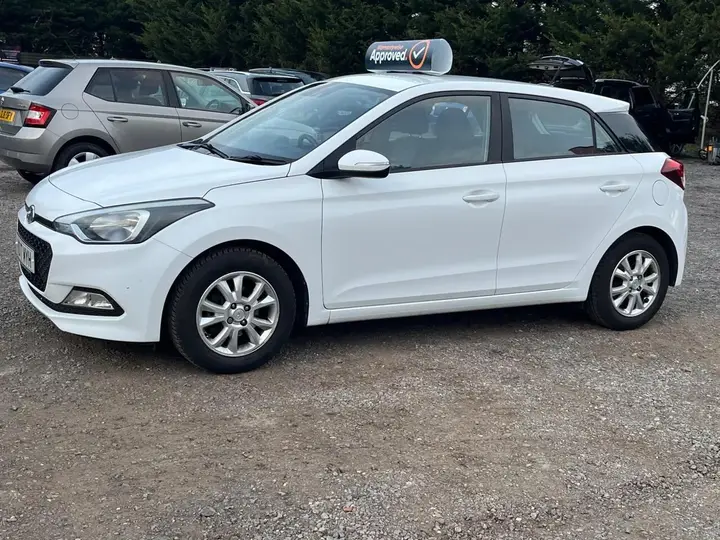 Hyundai I20 2016 photo 5